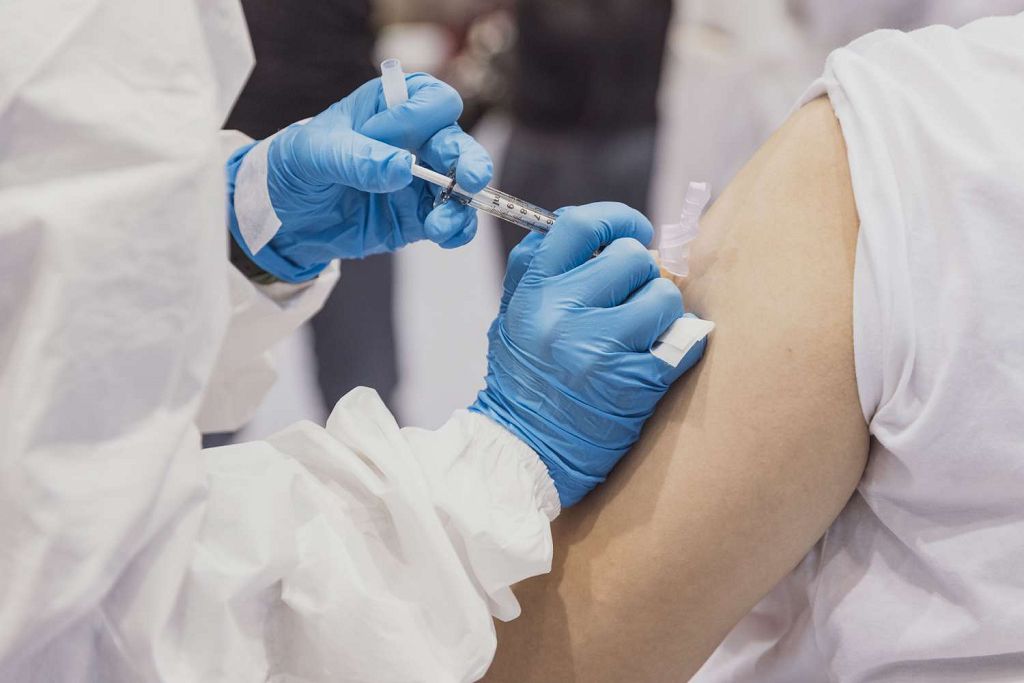 新竹市農會推防疫蔬菜箱 菜籃族免去市場人擠人 新竹市農會推防疫蔬菜箱 菜籃族免去市場人擠人