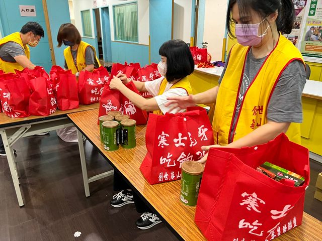 寒士尾牙捐款尚差4成　疾呼各界用愛滾雪球