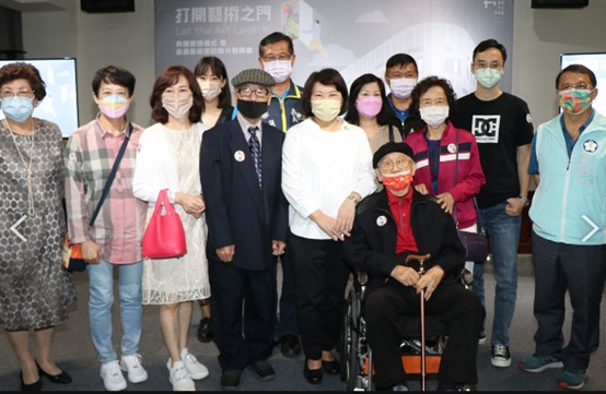 嘉義市美術館舉辦典藏授證儀式暨嘉義藝術家紀錄片發布會
