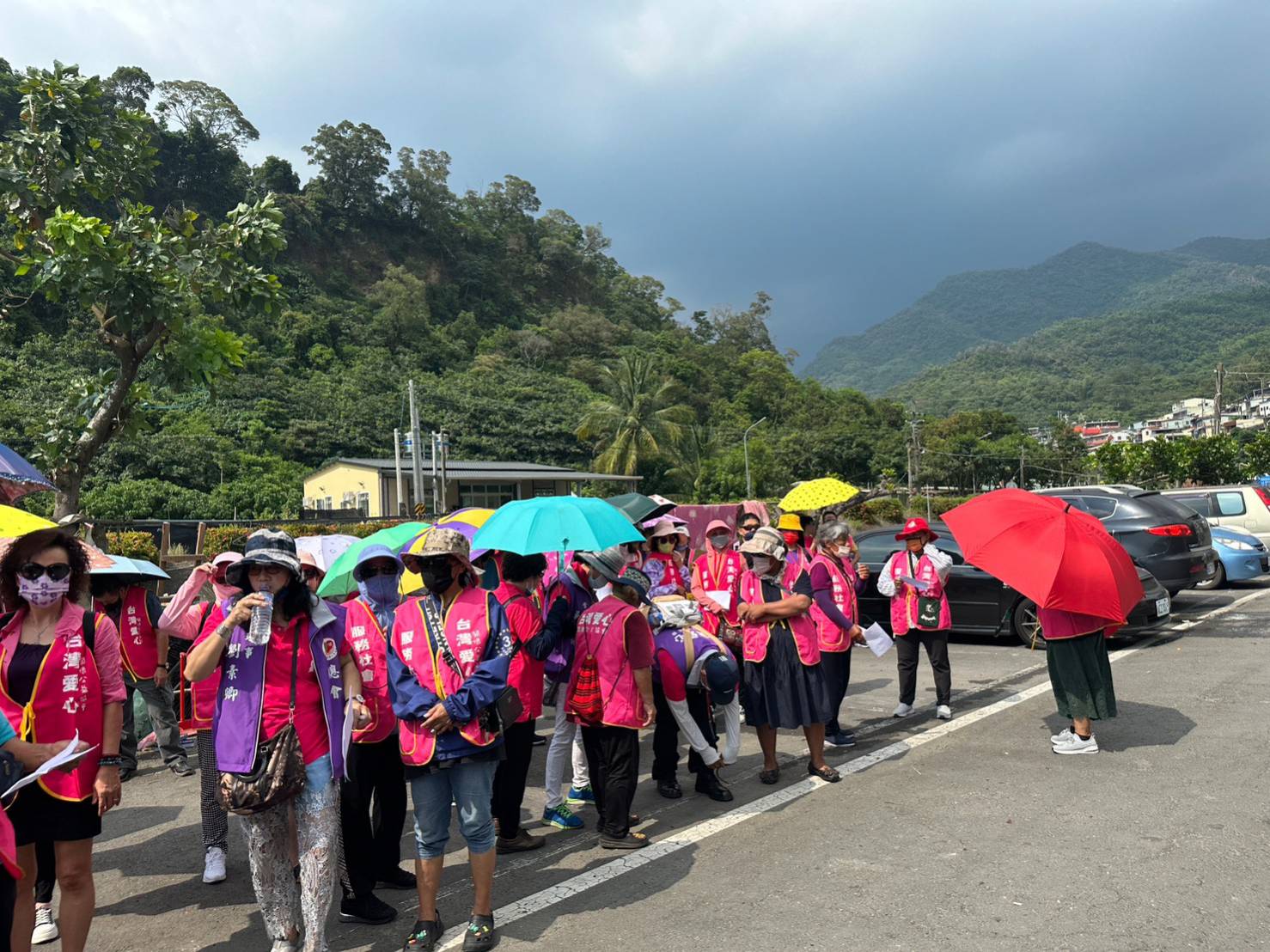 台灣愛心關懷公益協會屏東梁山行善 愛心巡迴傳送物資溫暖人心