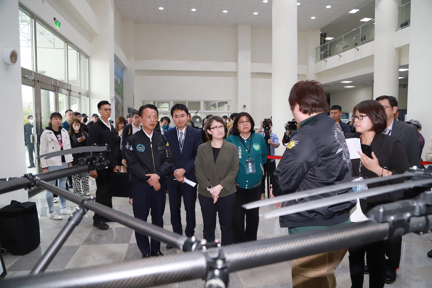 蕭美琴訪視亞創中心　傾聽業者心聲並了解產業進程