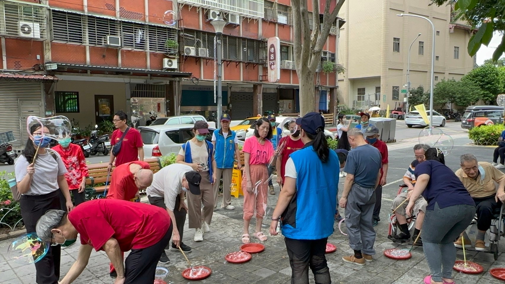 用心發光踏實地走遍臺灣每一個角落 暨聯合關懷義廚活動