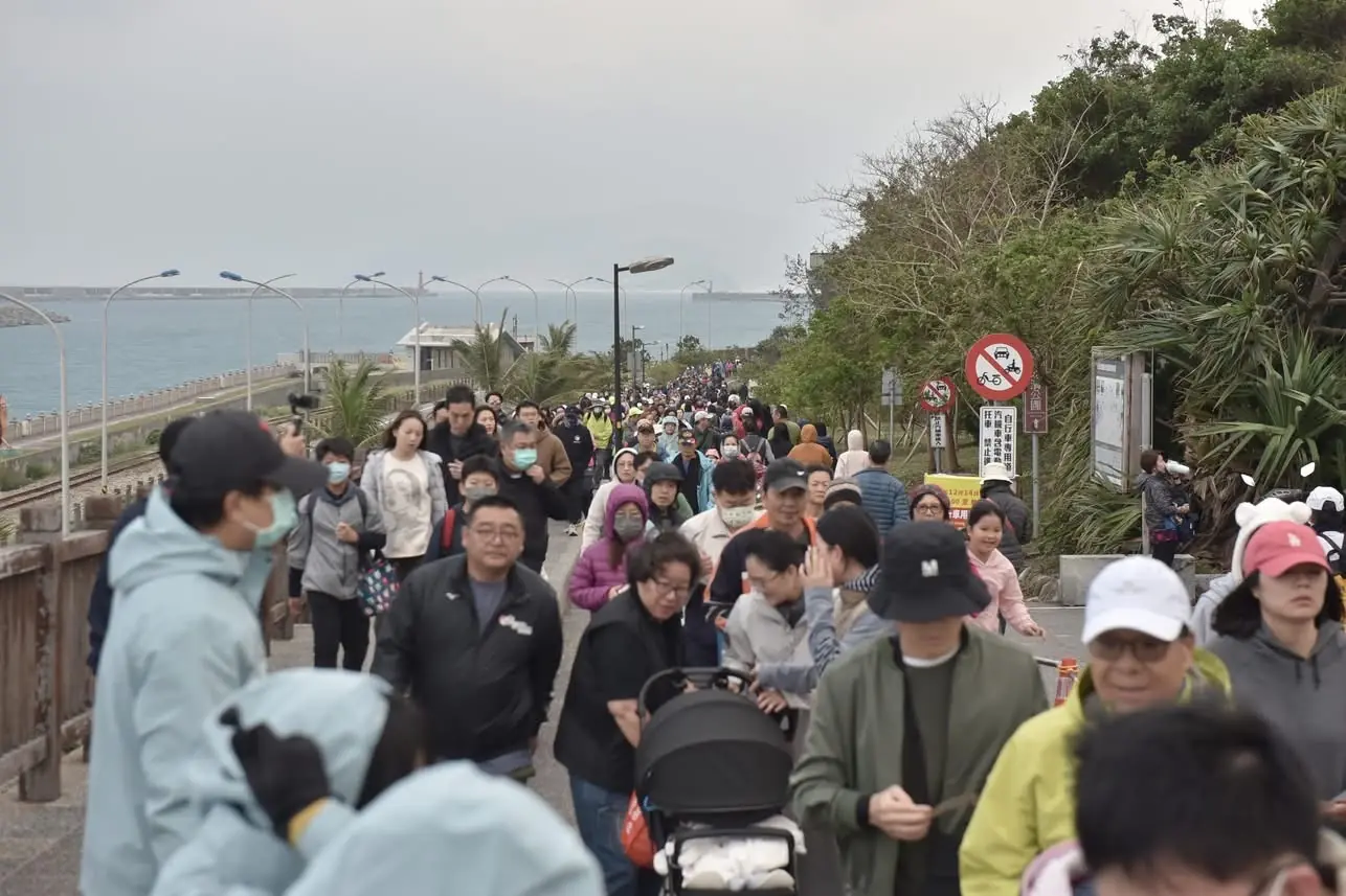 花蓮市長魏嘉彥邀市民周六來健走 全程走完抽I PHONE16