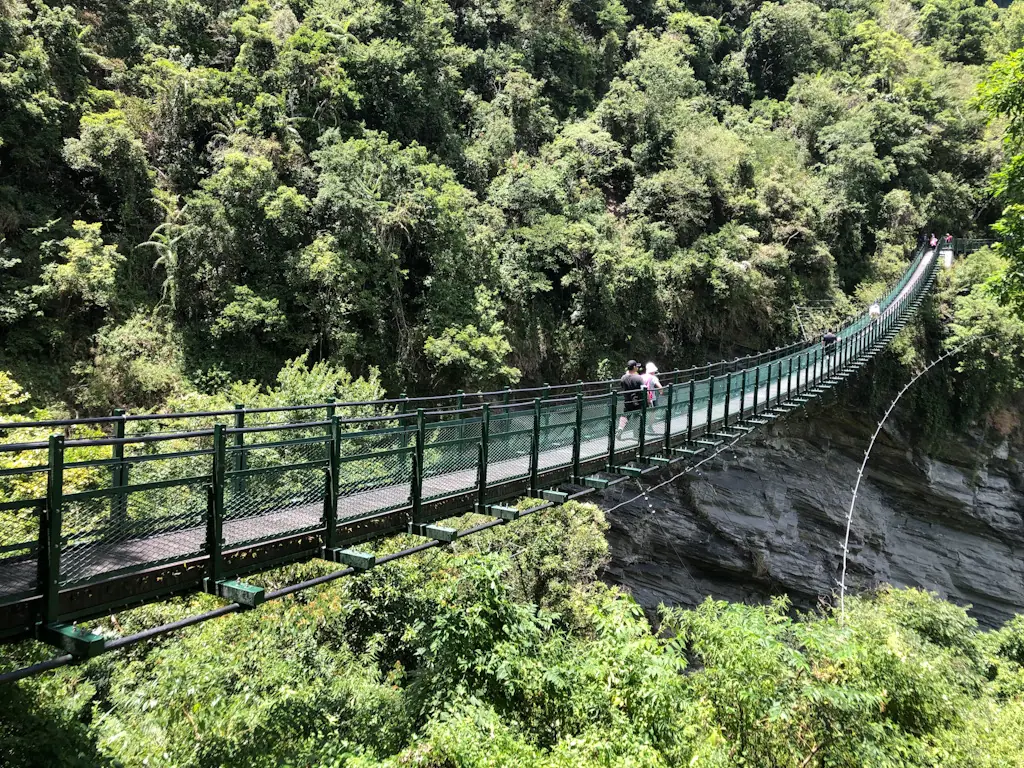 花蓮瓦拉米步道健行登山 遊賞自然美景緬懷歷史過往