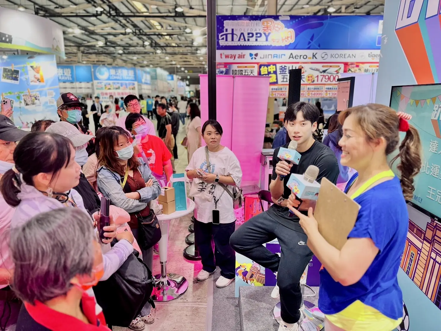為世壯運暖身!臺中旅展「臺北館」大巨蛋打卡區吸睛 臺北市雙層巴士票券買一送一 22 9c331da7e89059f