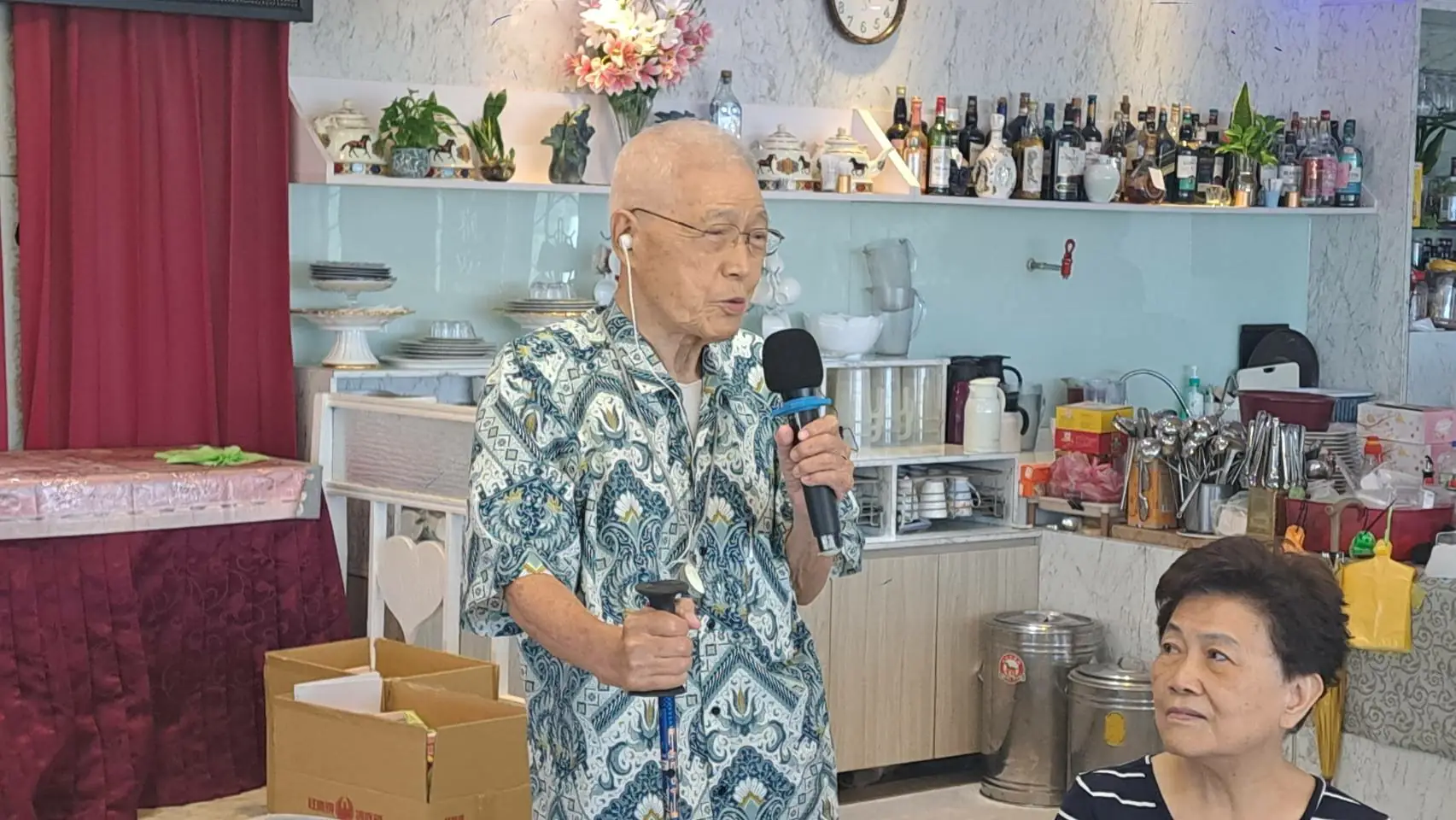 林水木前市長出版《水牛沉思銘言錄》 半世紀格言筆記成冊 期盼為世代點亮人生明燈 10 「不管時代怎麼變,總有一些價值是不會改變的。」林水木語氣堅定。他說,正是這些格言曾在他人生風暴中指引方向,如今,他願意把它們化為十二個篇章,集結成冊,傳承給後代。