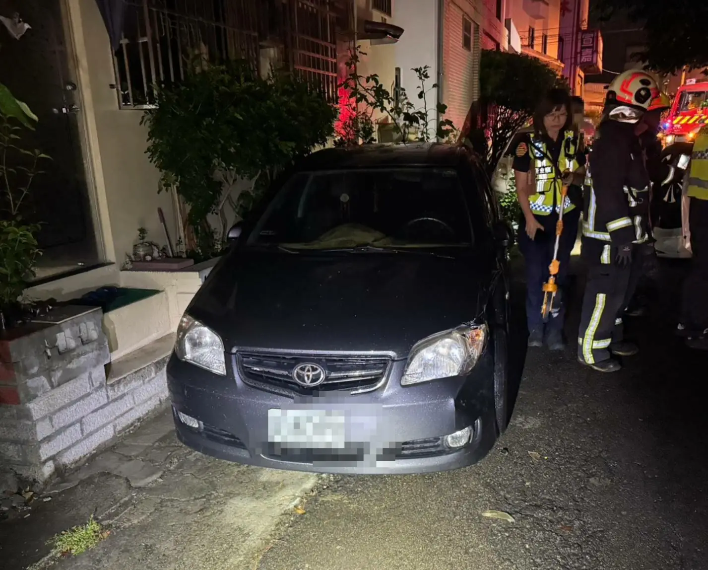 大雅酒駕事故!男子自撞停車翻覆 警方依法偵辦 1 151c6ecba512fc8