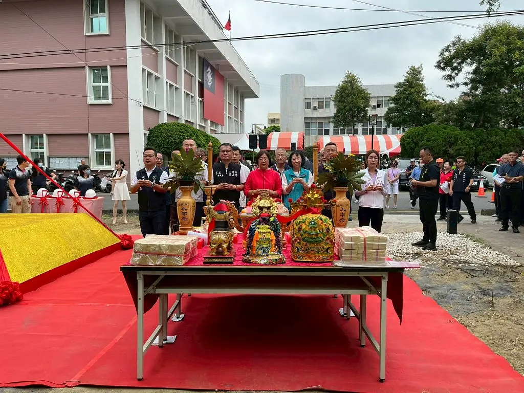 嘉義民雄中樂及東榮聯合社區活動中心動土啟建 2 4122cb13c7a474c