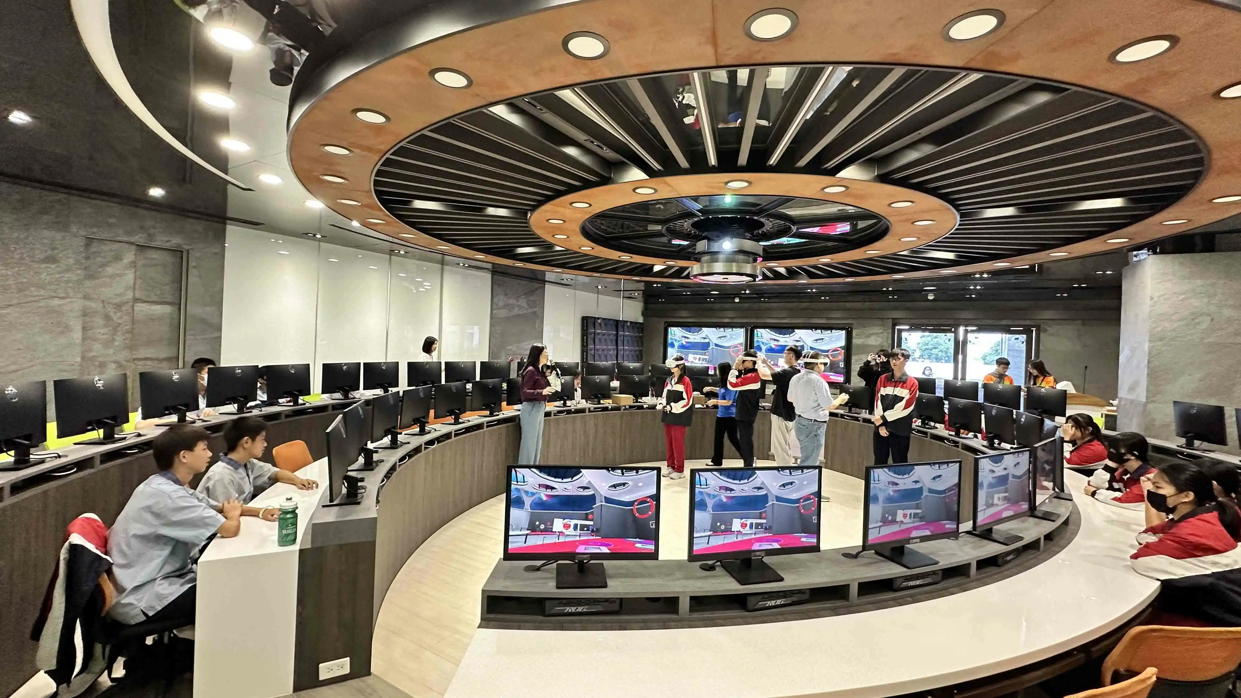 僑光科技大學打造 AI 創意實作體驗 花壇國中師生啟動技職教育新視野 1 dbafb94acd0f5bb