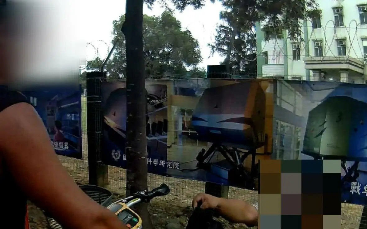 逢甲商圈連環竊!男子騎 Ubike 尋獵車廂 遭警埋伏逮捕 2 2fa6f22db3061e5