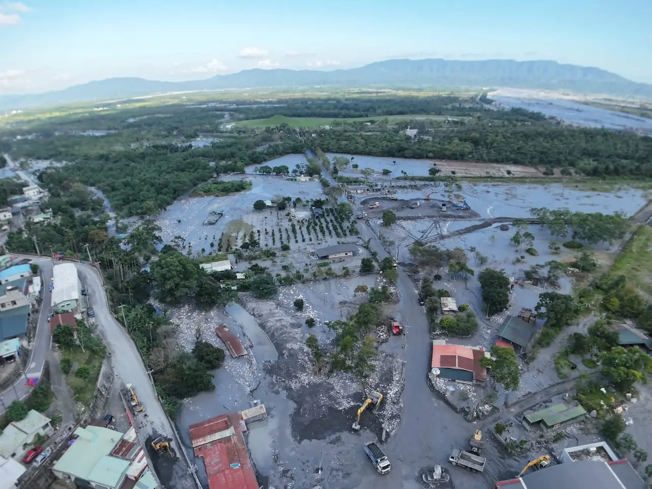 鳳凰颱風災後復原進度良好 花45線全線搶通、恢復明利村交通動脈 鳳凰颱風災後復原進度良好 花45線全線搶通、恢復明利村交通動脈