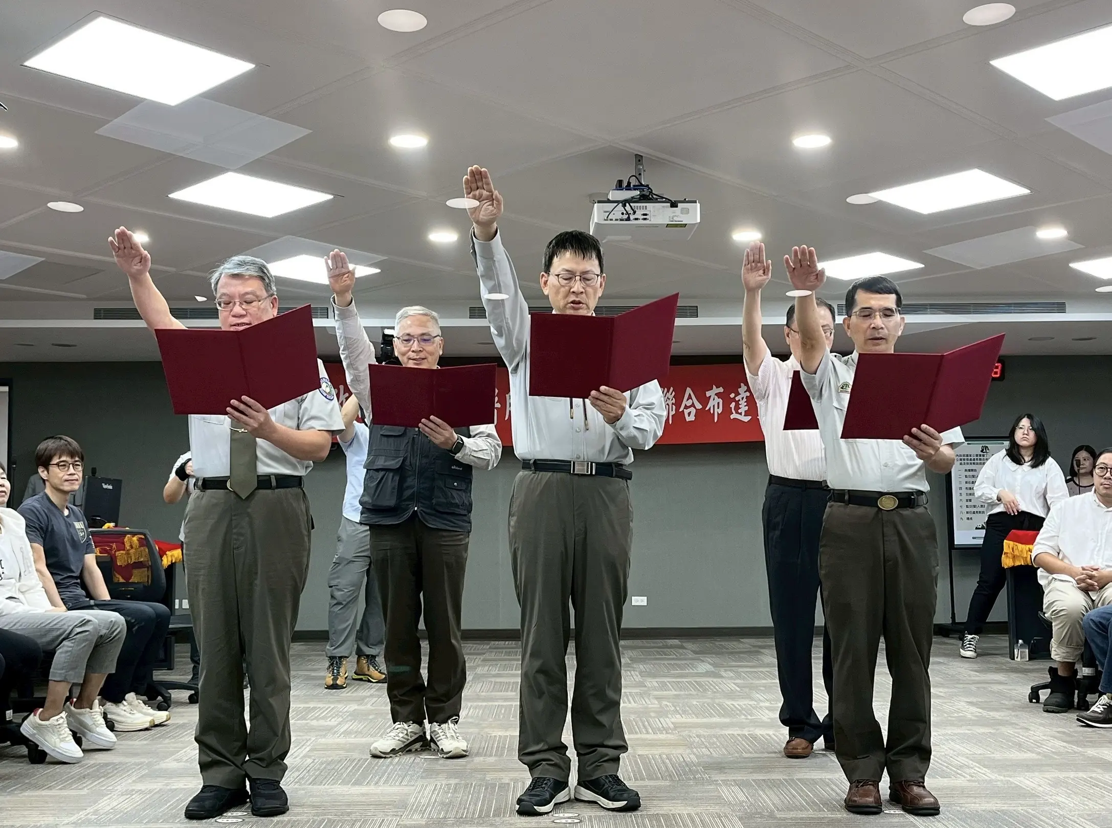 海洋保育新航向 跨域長才領航海管處新任處長林尚卿正式就任 1 c0d880aa655dccf