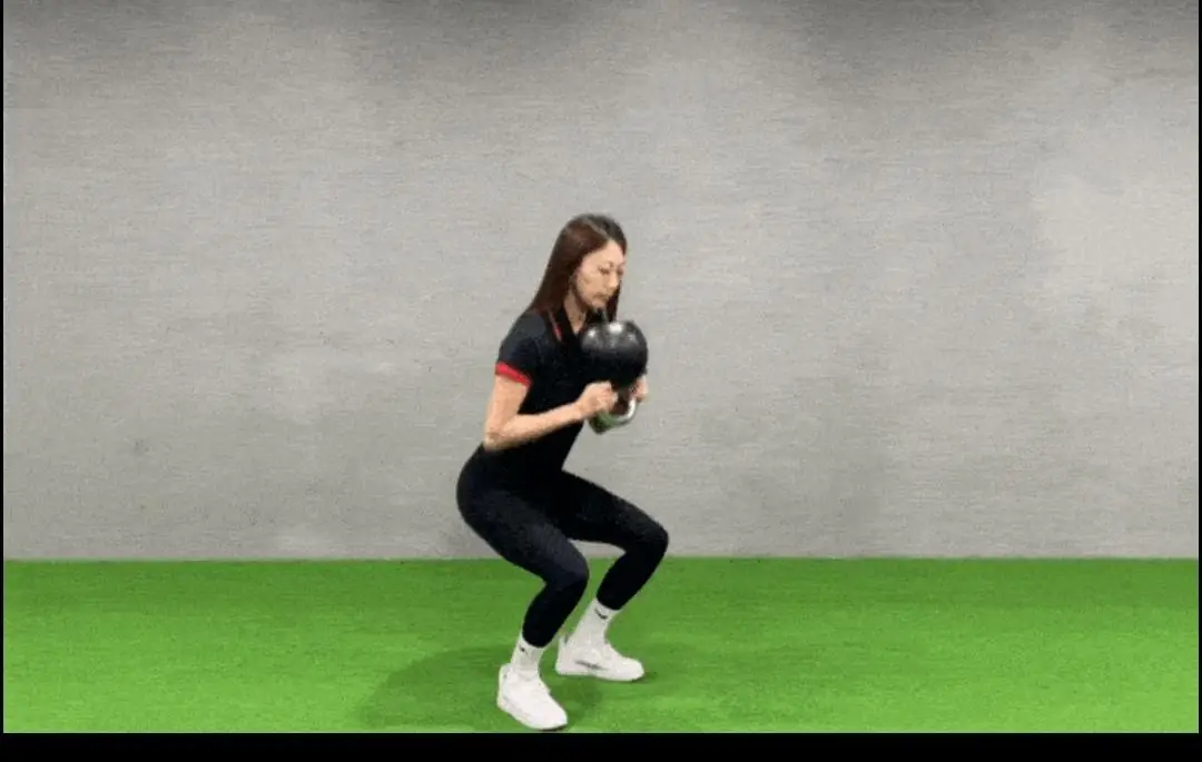 久坐讓動作變鈍?3個壺鈴訓練有助啟動臀肌 久坐讓動作變鈍?3個壺鈴訓練有助啟動臀肌