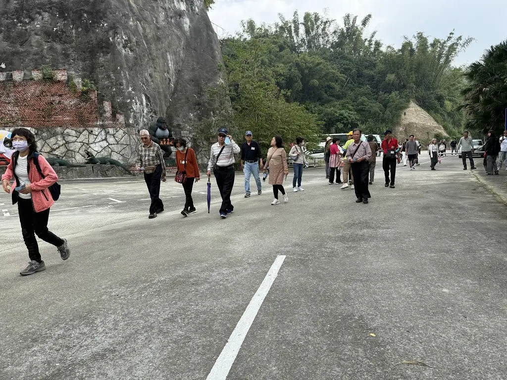 白河萬里長城休園公告！颱風期間暫停開放　園方呼籲旅客注意安全