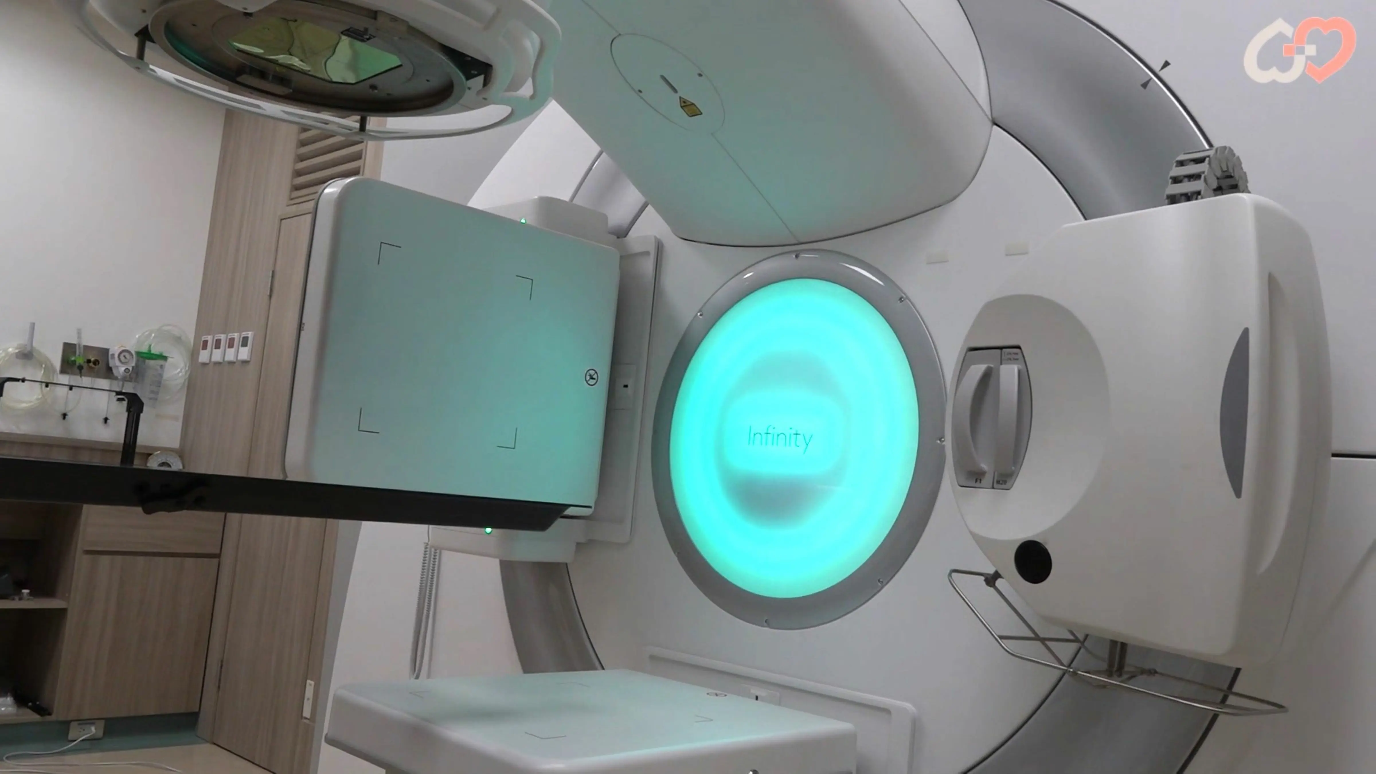 嘉基啟用6D導航弧形刀 高精準放療新設備守護癌友健康 1 ebf818314fed5f6