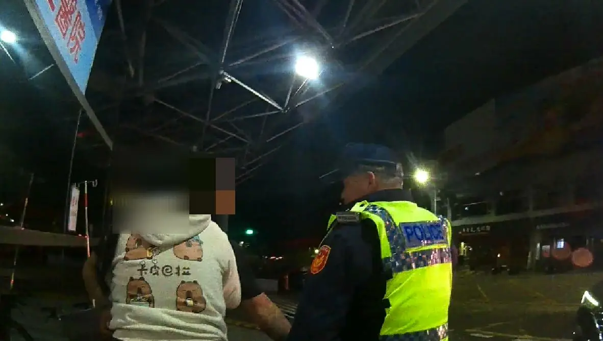 情緒失控毆打護理師 中市警六分局火速逮人偵辦 1 bae4615736430f4