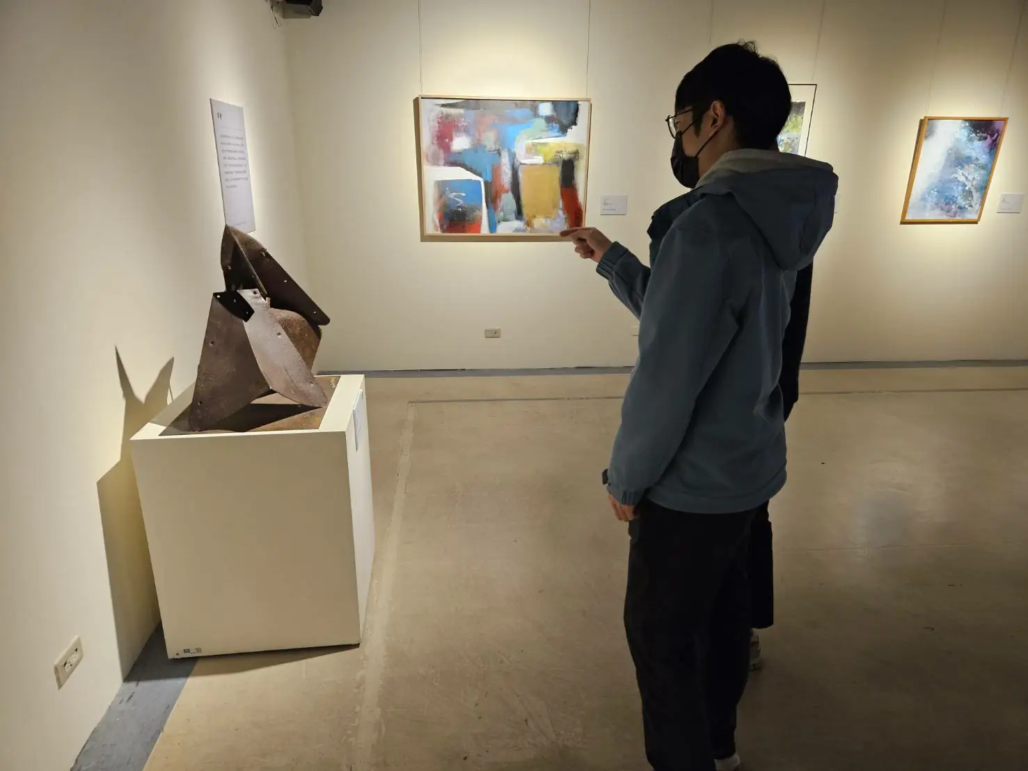 台中大墩文化中心展出陳庭詩作品　廢鐵化身永續藝術