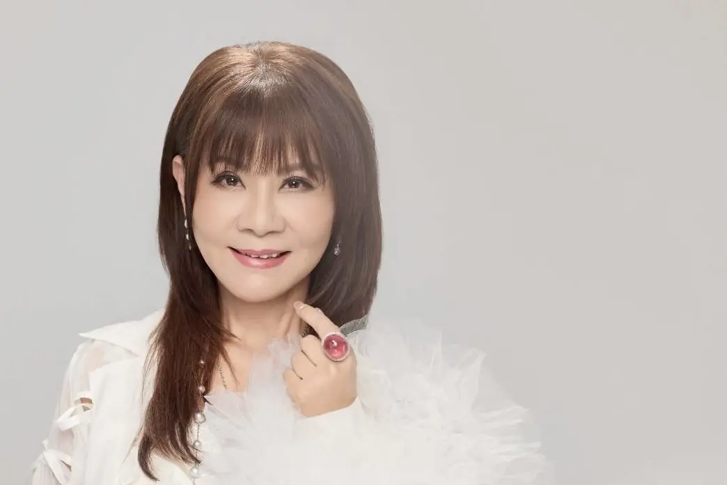 龍千玉推出新專輯《戲夢》棉花糖造型超吸睛引發熱烈討論! 4 e6af67e7636d594