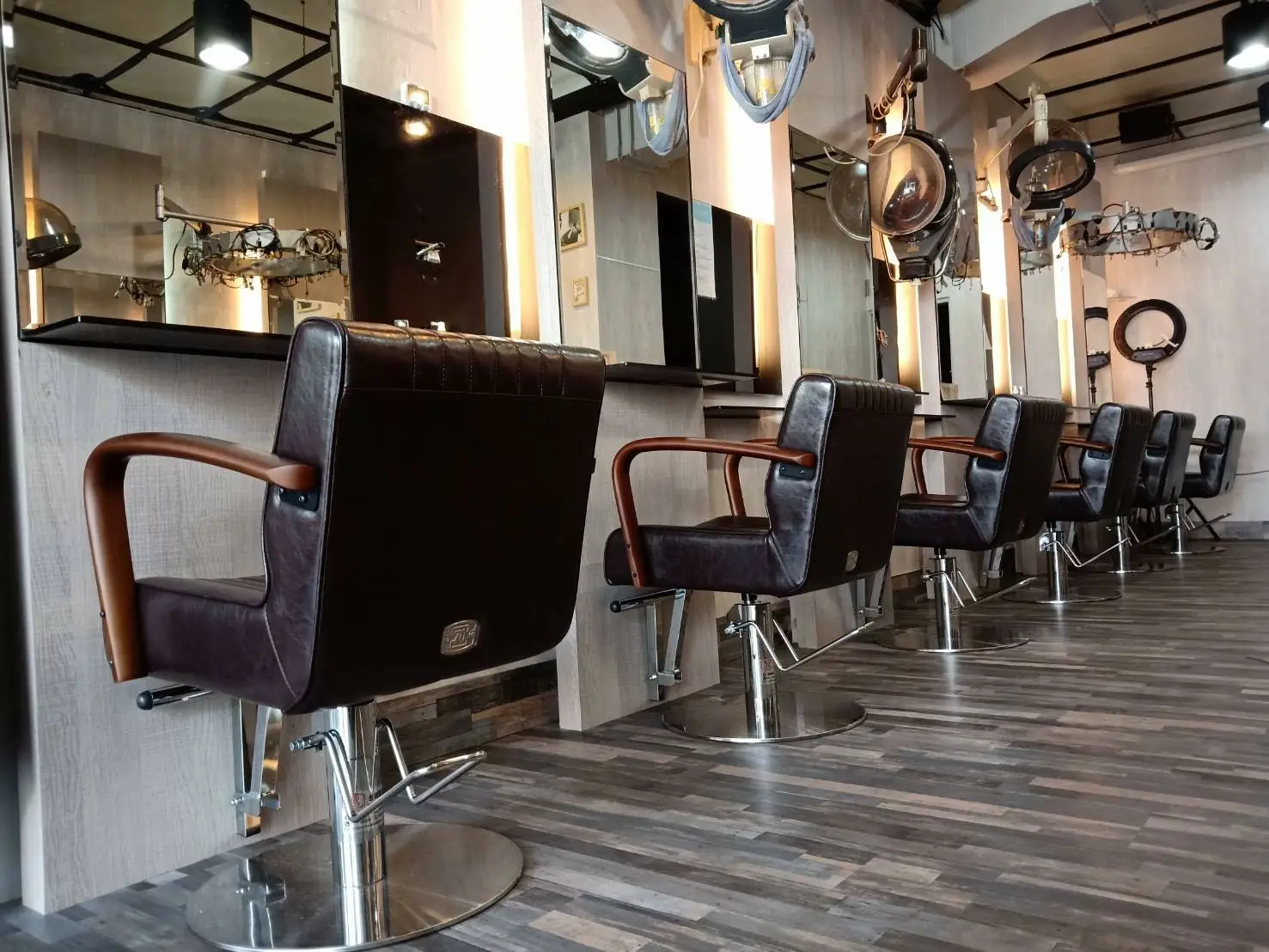 嘉義太保市第一家 3D髮型空間 榮獲 ISQM 國際服務品質認證 優質服務榮耀鄉里 3 太保市3D髮型空間通過ISQM國際服務品質認證